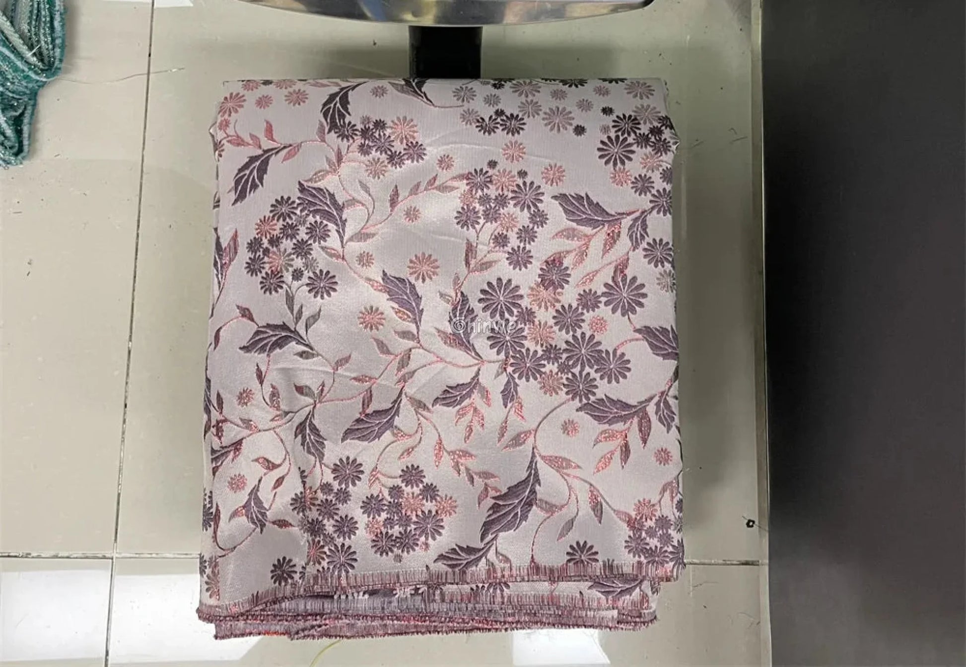 Jacquard Brocade Floral Vine & Daisy Cluster Pattern with Metallic Sheen Brocade Fabric