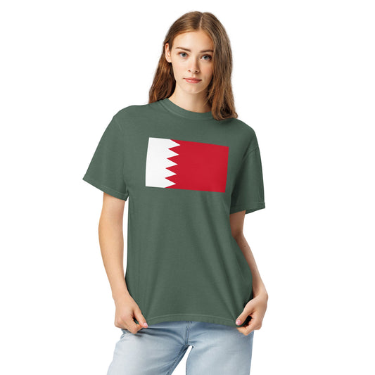 Stylish Bahrain flag t-shirt laid flat, medium, black