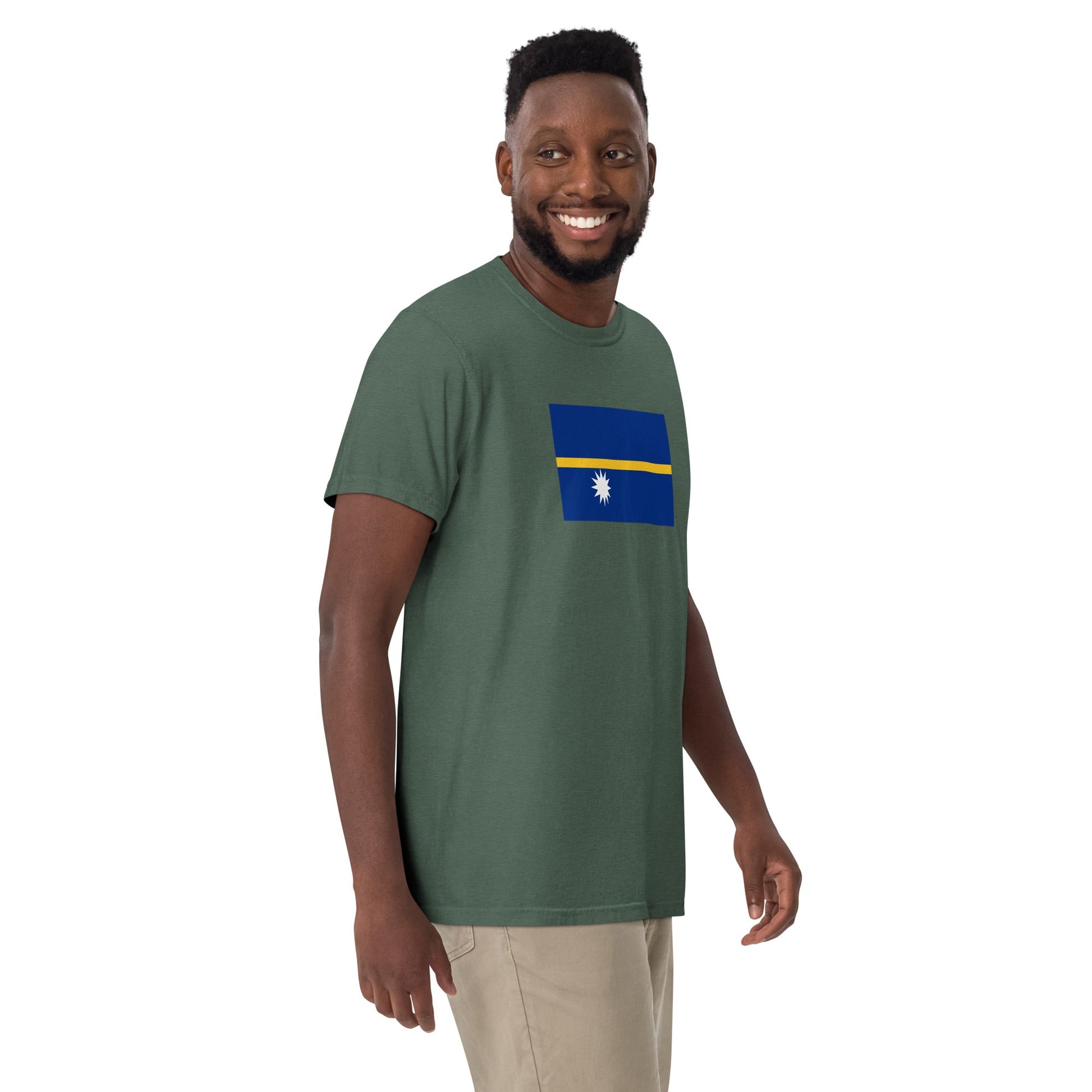 Nauru pride shirt in black – unisex, large