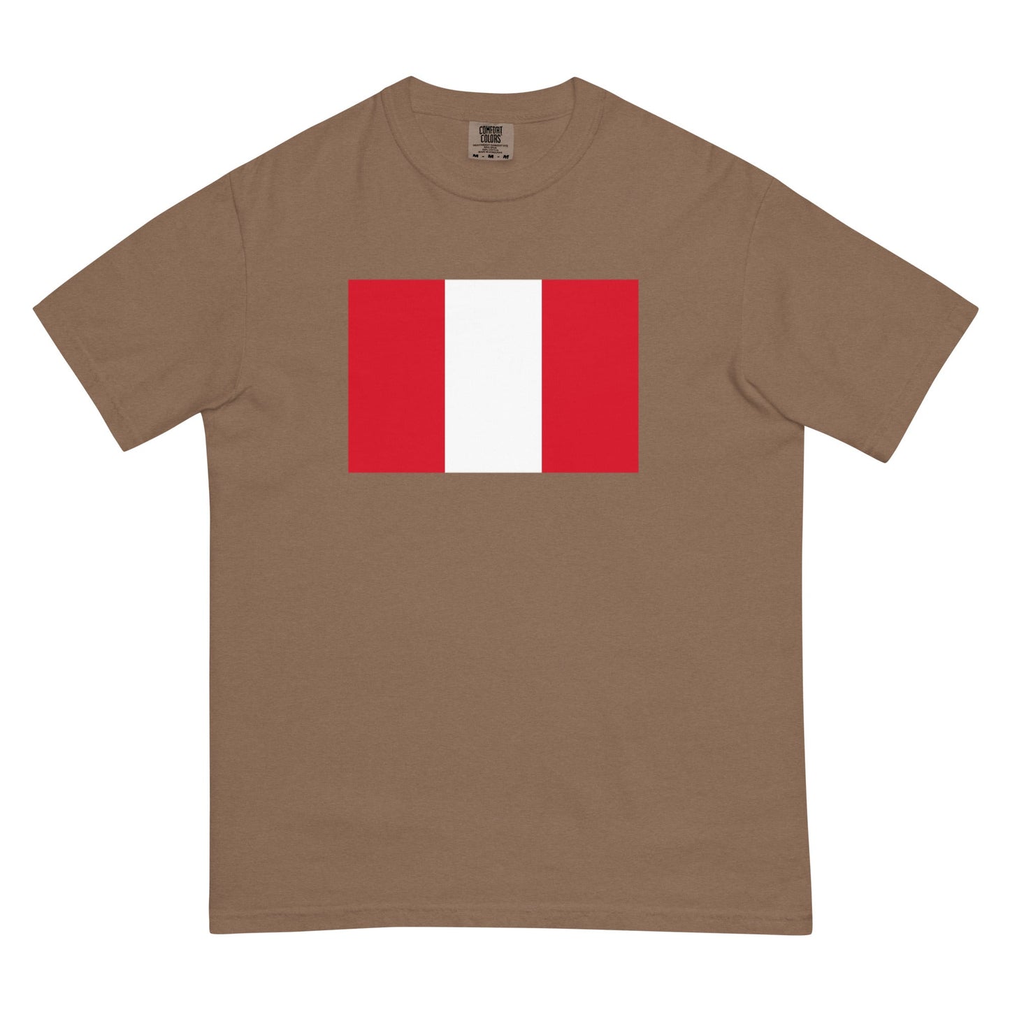 Stylish Peru flag t-shirt laid flat, extra large, true navy