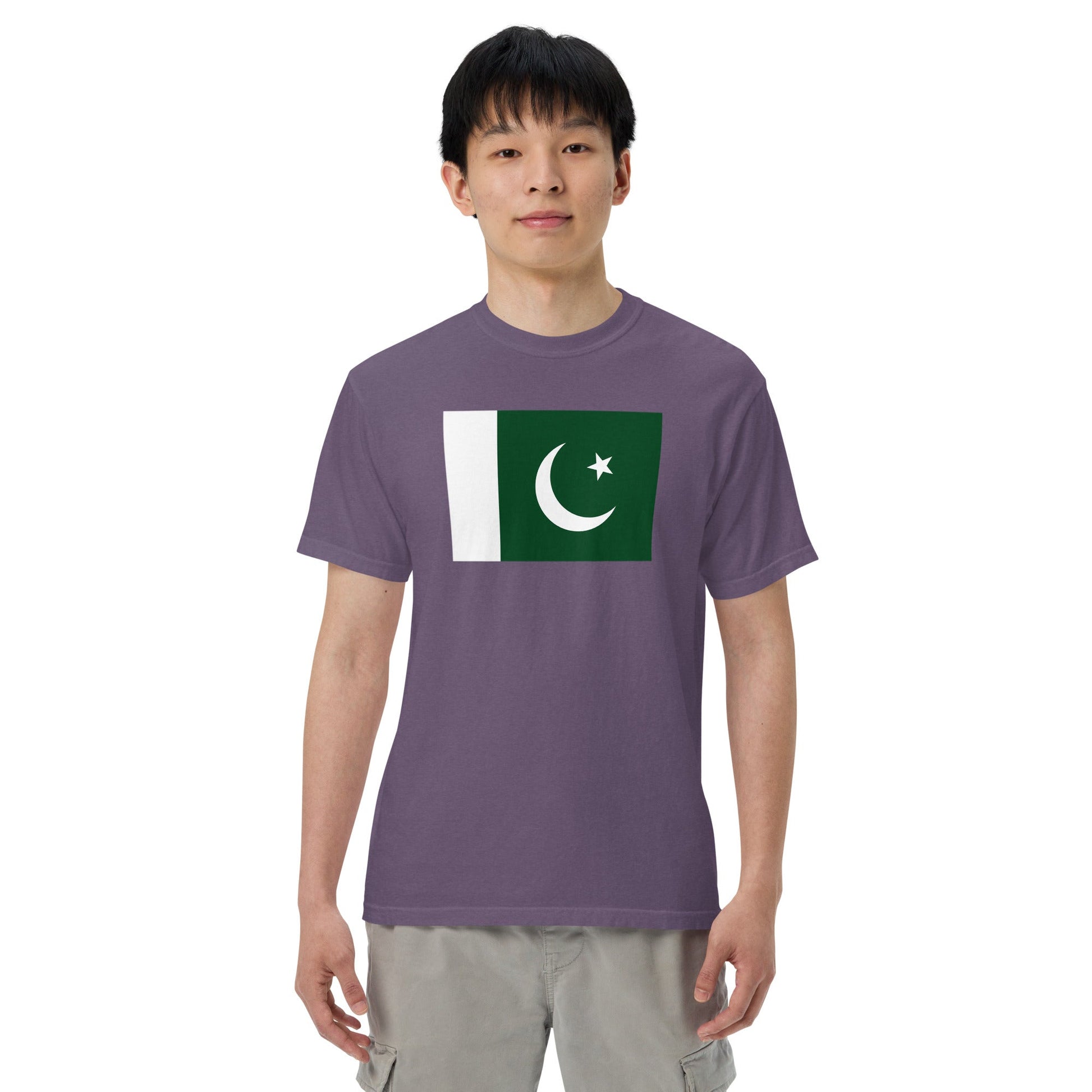 Flat lay of black Palau 1 flag tee, extra large size
