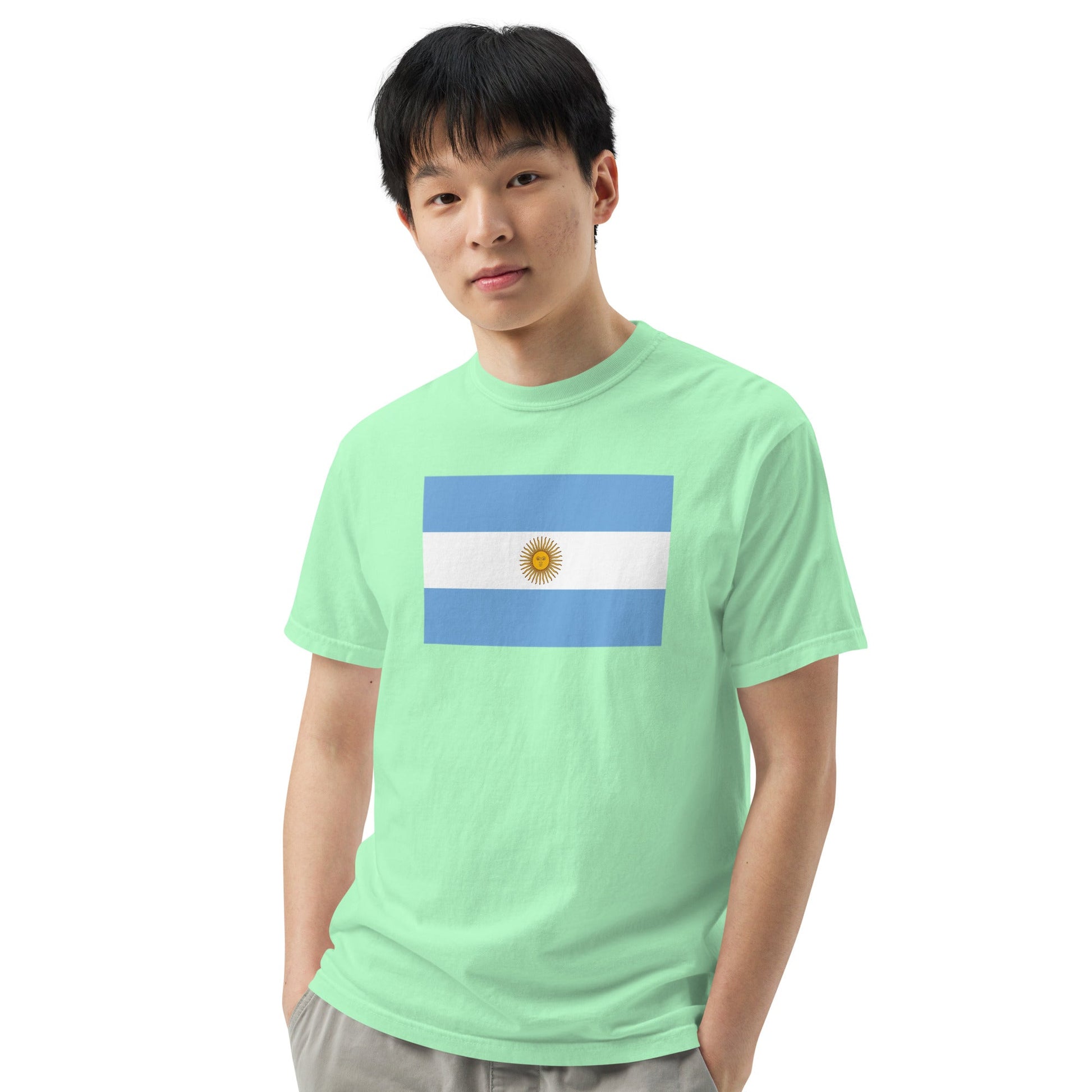 Bold Argentina flag design tee in black, medium