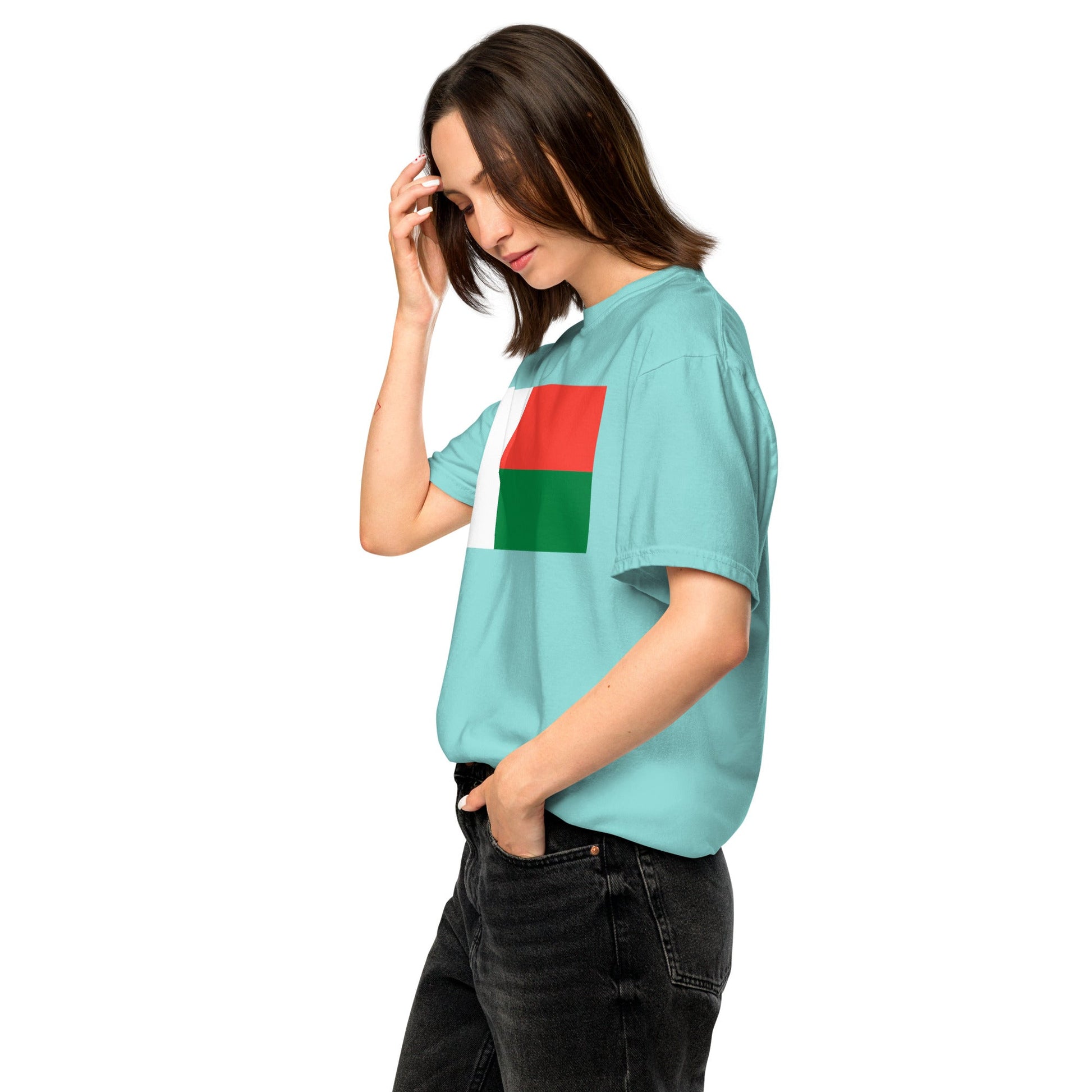 Flag tee representing Madagascar in red, extra large